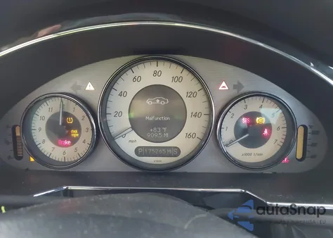 2009 Mercedes-Benz Cls 550 z USA, uszkodzony, nr VIN WDDDJ72X89A143938